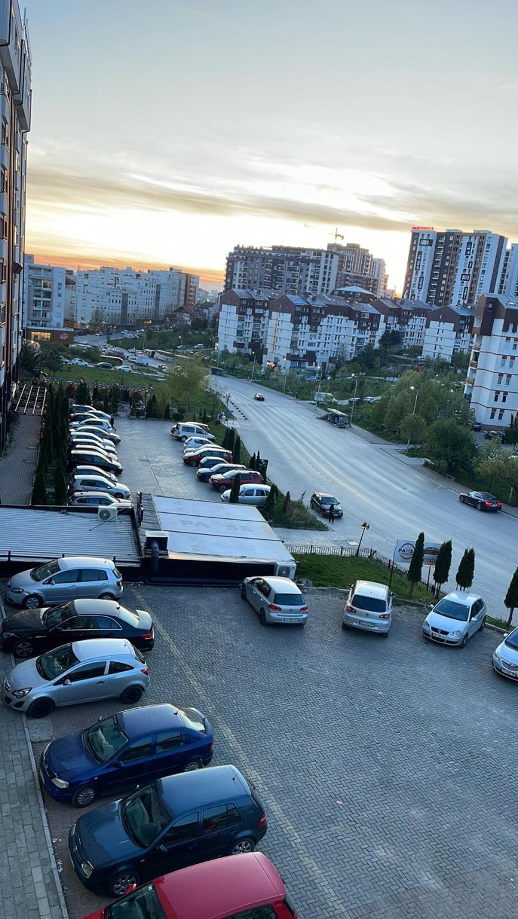 Gray Apartment 1 Prishtinë Luaran gambar